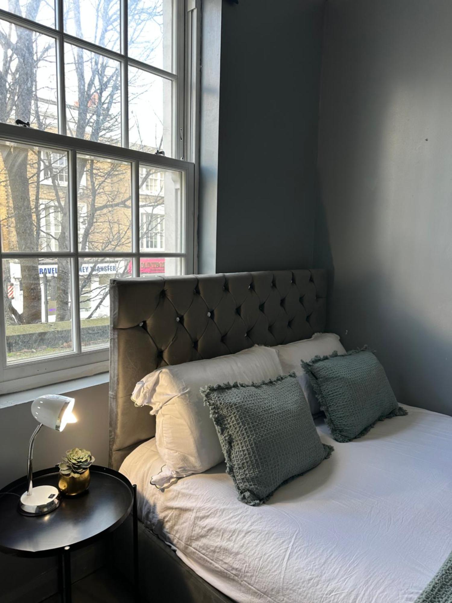 "Bright & Spacious" 3 Bedroom Flat By Kings Cross, St Pancras Station!!!!64 Лондон Екстериор снимка