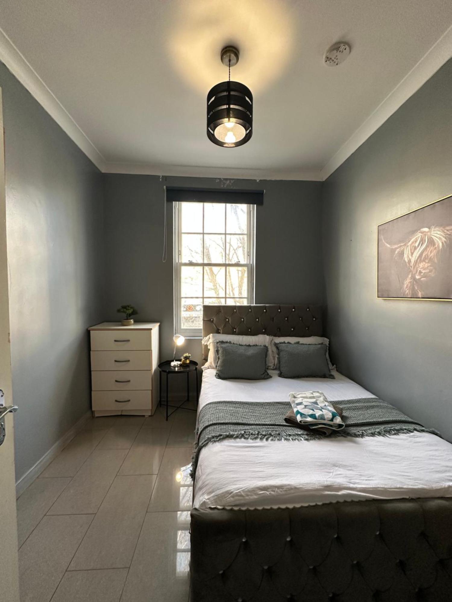 "Bright & Spacious" 3 Bedroom Flat By Kings Cross, St Pancras Station!!!!64 Лондон Екстериор снимка