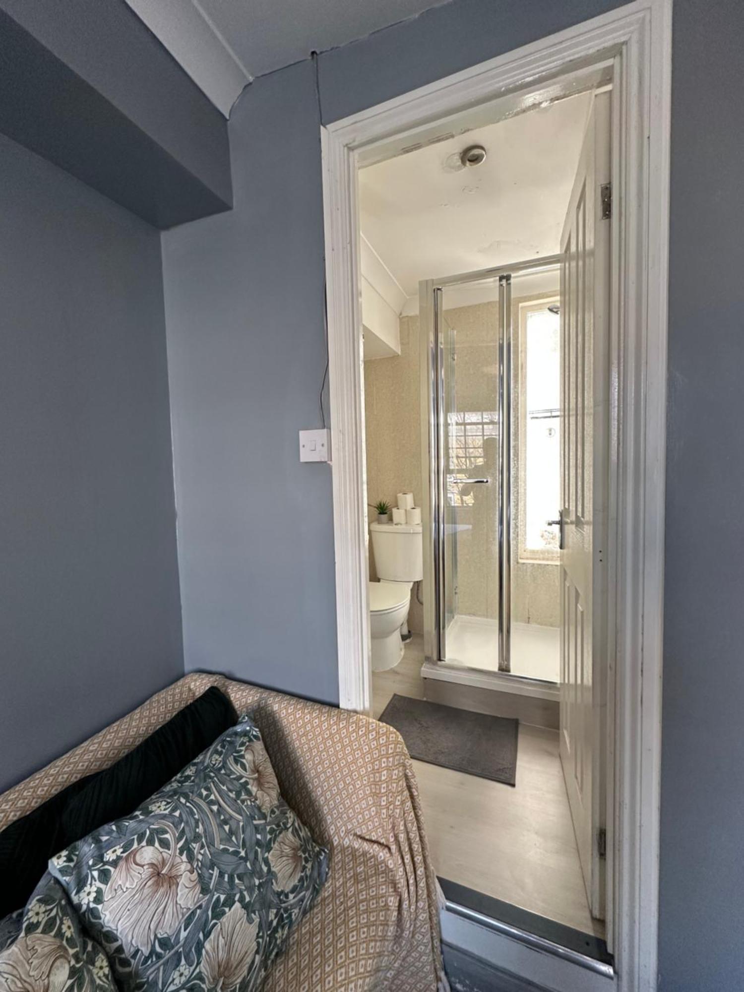 "Bright & Spacious" 3 Bedroom Flat By Kings Cross, St Pancras Station!!!!64 Лондон Екстериор снимка
