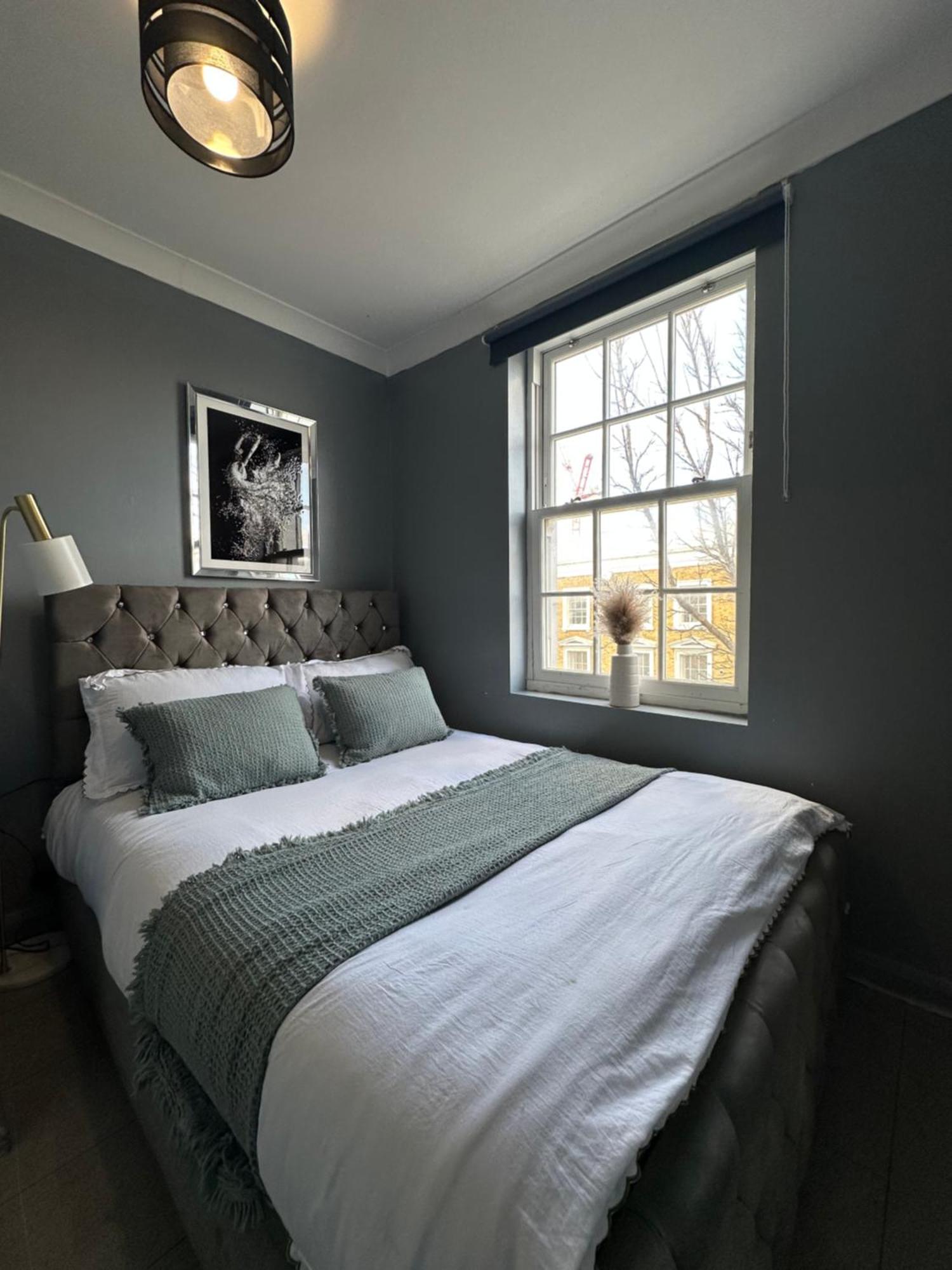 "Bright & Spacious" 3 Bedroom Flat By Kings Cross, St Pancras Station!!!!64 Лондон Екстериор снимка