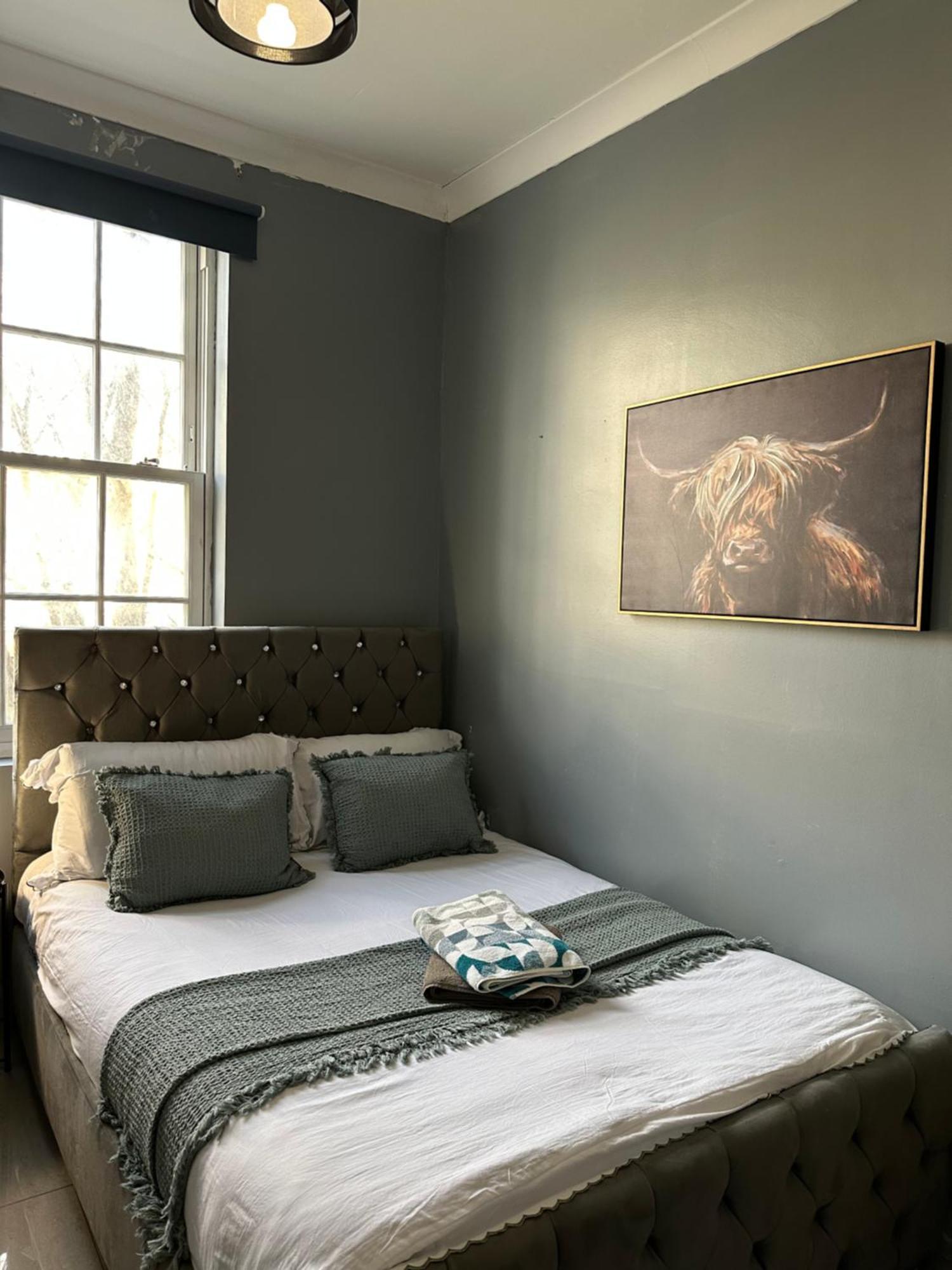 "Bright & Spacious" 3 Bedroom Flat By Kings Cross, St Pancras Station!!!!64 Лондон Екстериор снимка