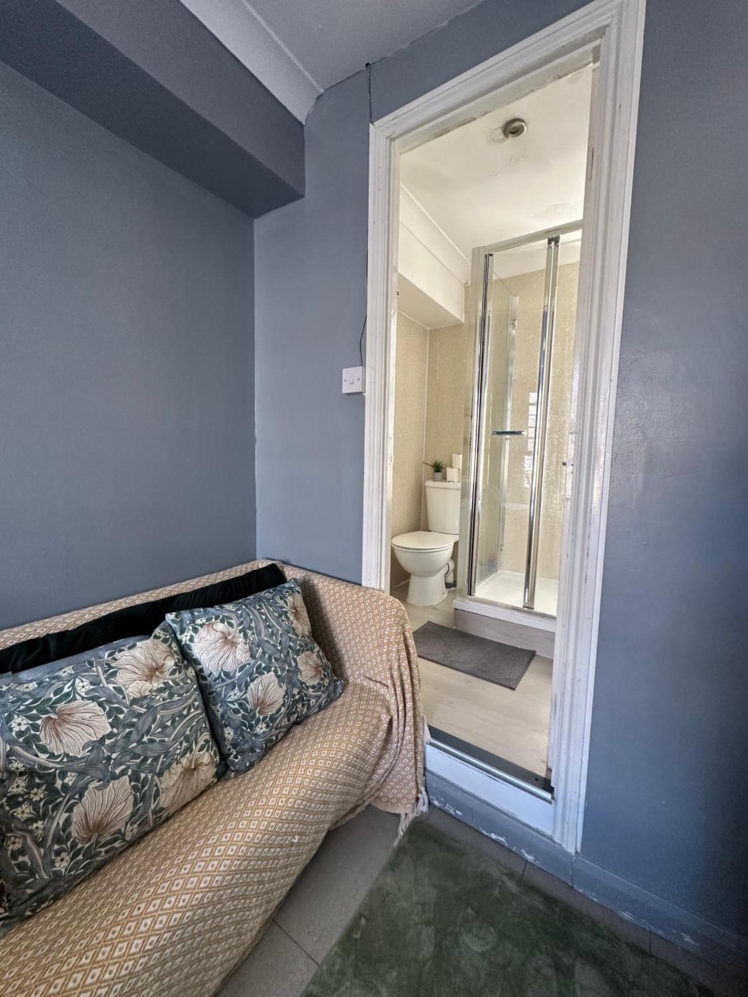 "Bright & Spacious" 3 Bedroom Flat By Kings Cross, St Pancras Station!!!!64 Лондон Екстериор снимка