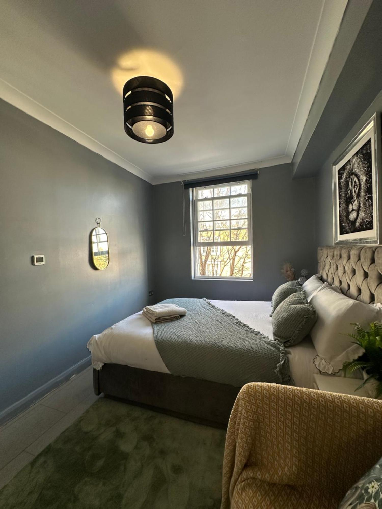 "Bright & Spacious" 3 Bedroom Flat By Kings Cross, St Pancras Station!!!!64 Лондон Екстериор снимка